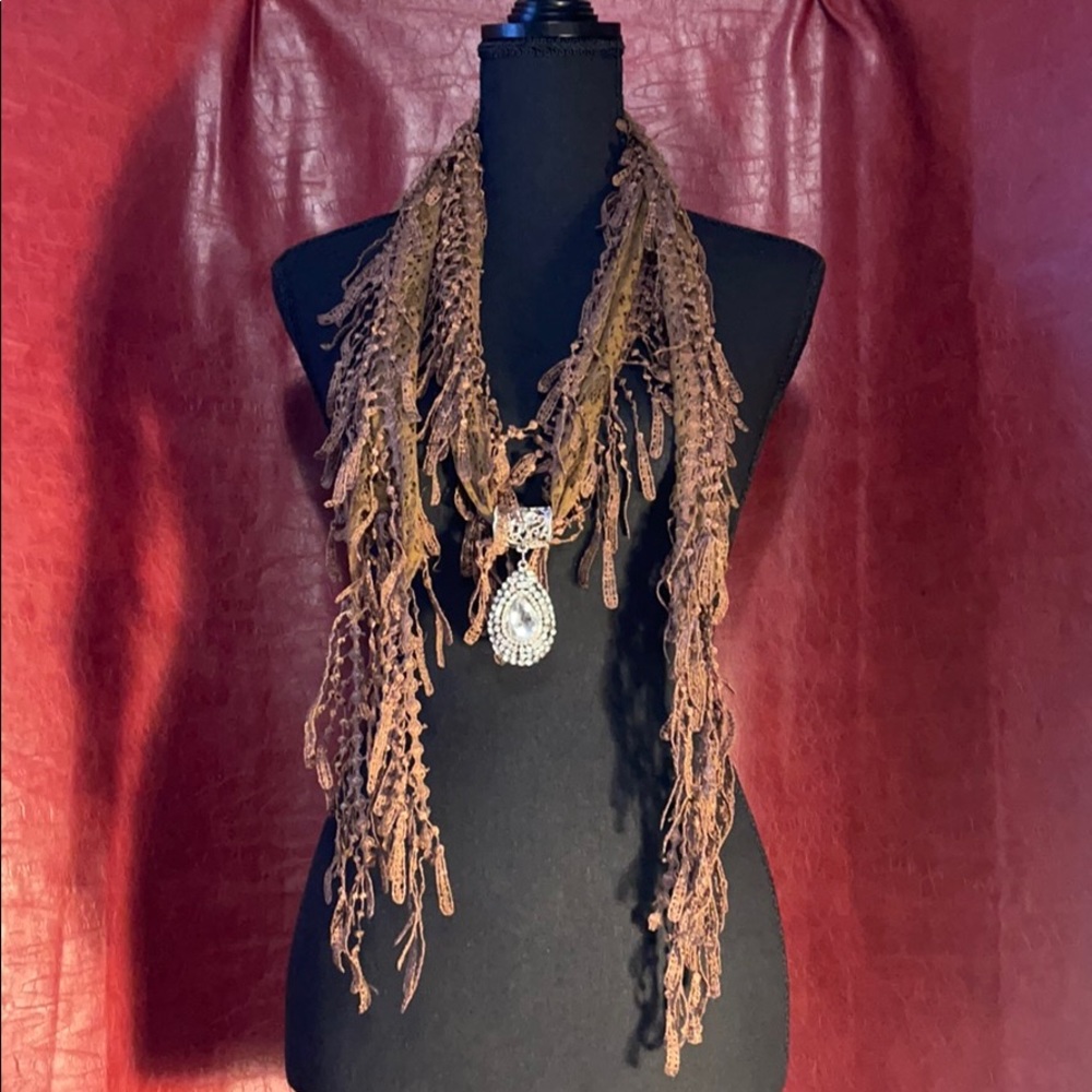 Diamond Pendant (Scarf included) interchangeable